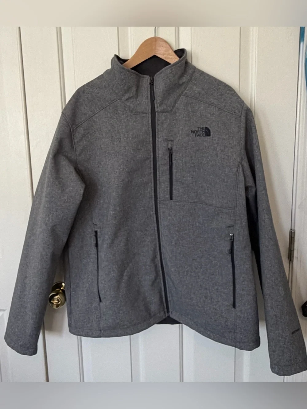 The North Face Men's Gray Lightweight Softshell Jacket